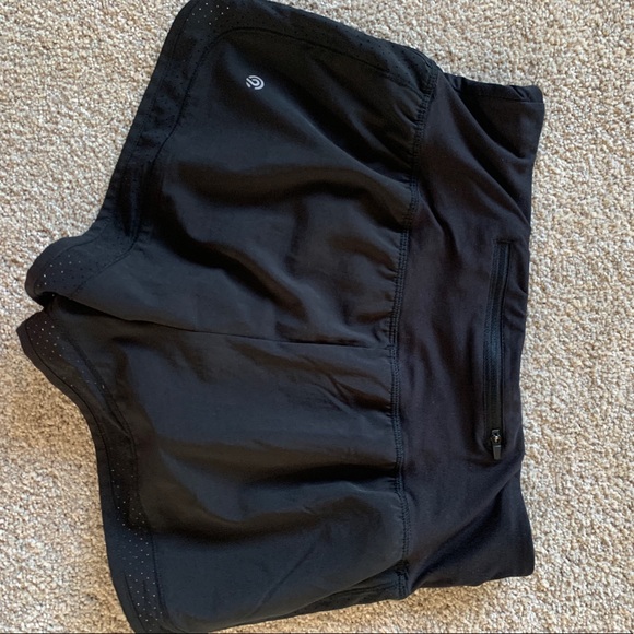 Champion high waisted shorts - Picture 2 of 3